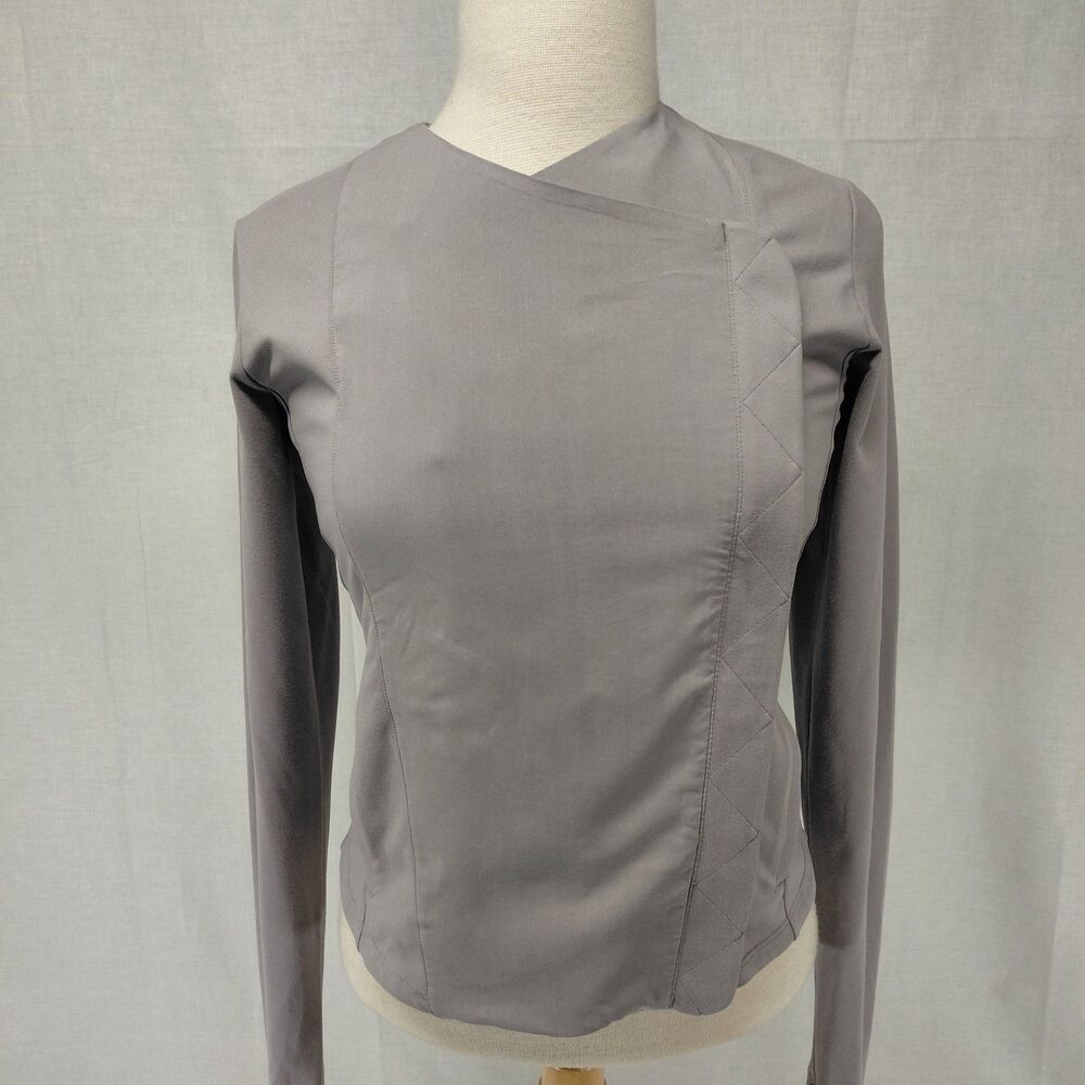 Under Armour LS Gray Cropped Coat All Season Gear SZ S - Picture 3 of 8
